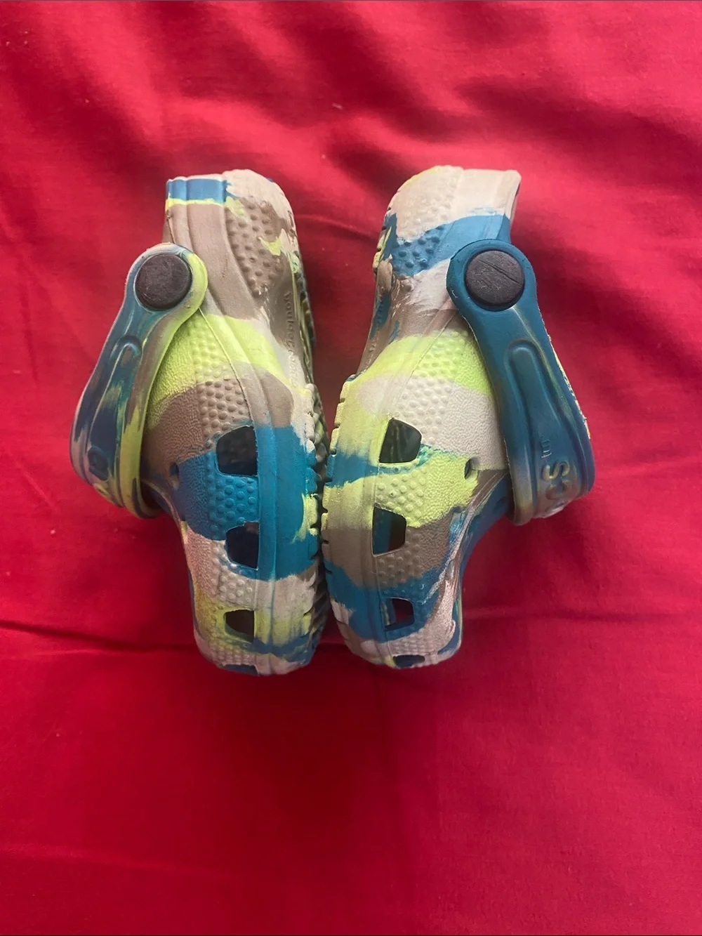 CROCS Kids Tie-Dye Clog in Blue, Yellow & White